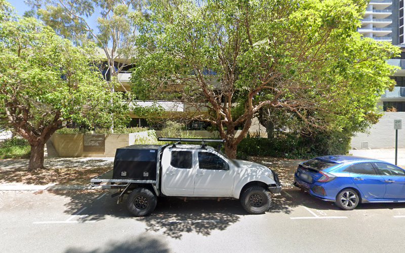 thumbnailpanoid2KzvrxbGfQEMTFmo157nKwcb_clientsearch.gws-prod.gpsw800h500yaw340.95694pitch0thumbfov100.jpeg