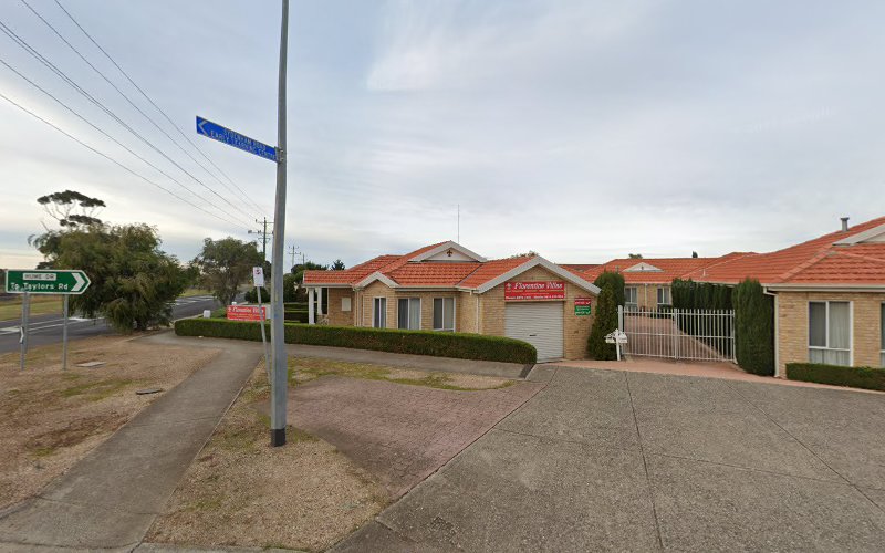 thumbnailpanoidRlUHqFdQJE-0z69GKVMHoQcb_clientsearch.gws-prod.gpsw800h500yaw165.5105pitch0thumbfov100.jpeg